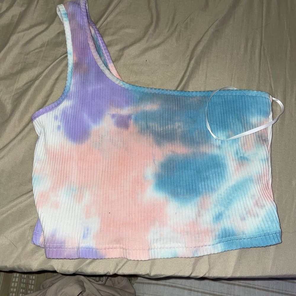one shoulder crop tank